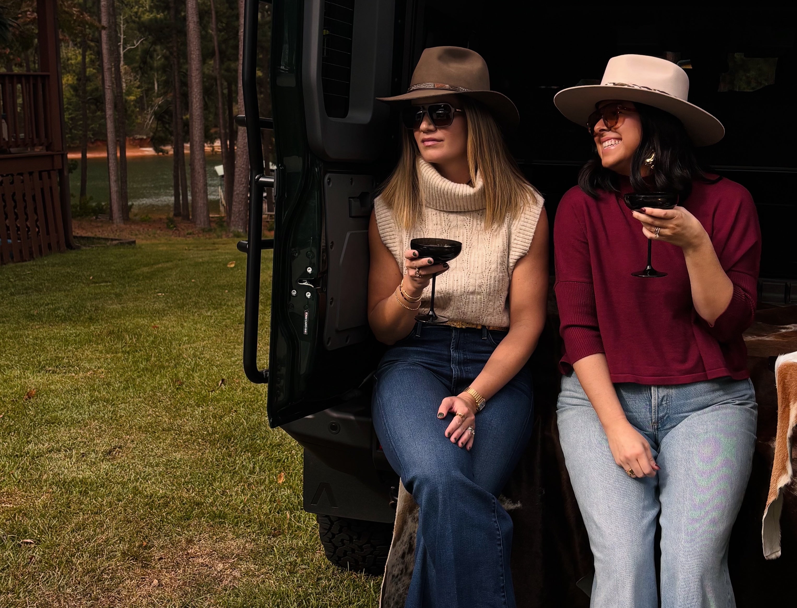 Fall Outfit Ideas: How to Style Autumn Colors – Cate's