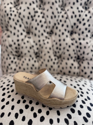 Vaneli | Cyril | Shell Grain